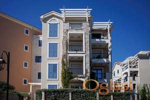 Prodaje se jednosoban stan, Luštica Centrale